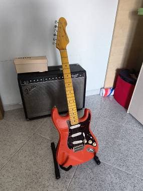 Vintage Reissued Series V6 Firenza Red