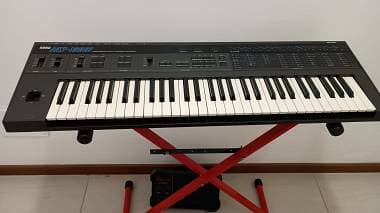 Korg DW-8000 CON CASSA MONITOR VESTA FIRE