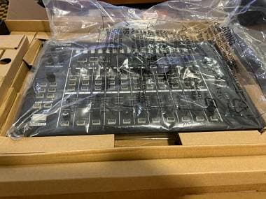 Roland Aira mx-1