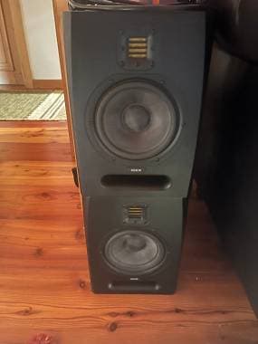 ADAM Audio F7