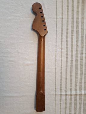 Manico Jaguar-Mustang scala 24 pollici 21 tasti