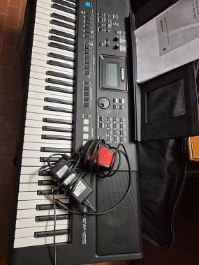 Yamaha PSR EW425 73 tasti amplificata