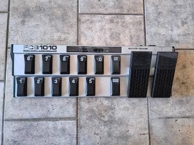 Behringer FCB 1010 MIDI Foot controller