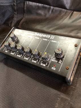 Tastiera GEM WS1 Workstation con mixer, microfono, cavi e supporto