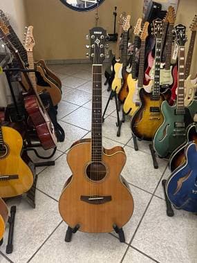 Yamaha APX500 III CHITARRA ACUSTICA ELETTRIFICATA (SPEDIZIONE GRATIS)