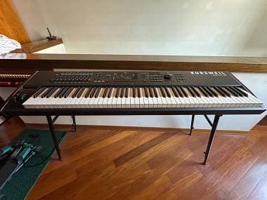 Kurzweil PC3K8+Ribbon+Stand