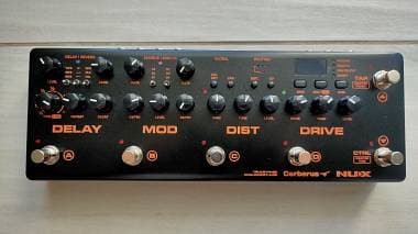 NUX Cerberus pedaliera multieffetto
