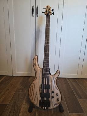 Cort Ultra Ash pari al nuovo