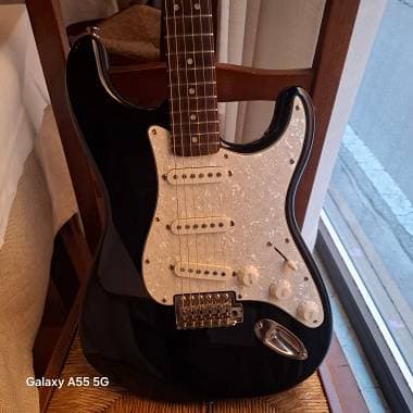 Stratocaster Squier by Fender classic vibe 70