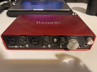 Scarlett 2i4 scheda audio esterna