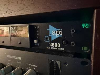 Api Api 2500 Bus Compressor