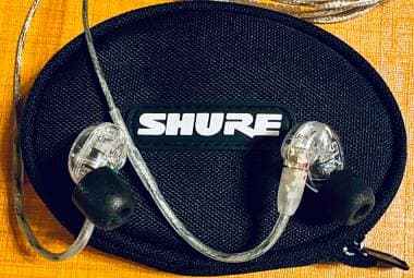 Shure SE-215 CL in ear monitor
