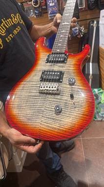 PRS Guitars Custom