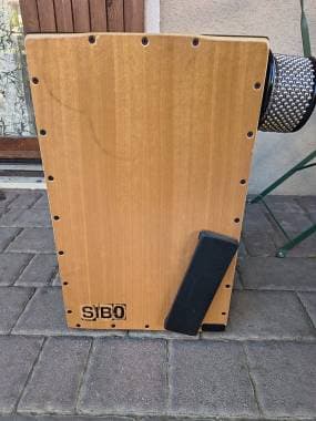 Cajon artigianale