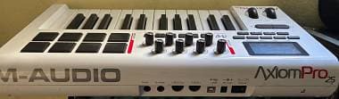 M-Audio AXIOMPRO25