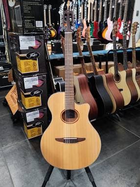 Yamaha NTX1 Natural - Chitarra classica elettrificata - SPEDIZIONE GRATUITA