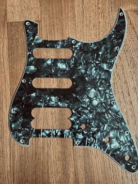 Battipenna Fender Modern Stratocaster