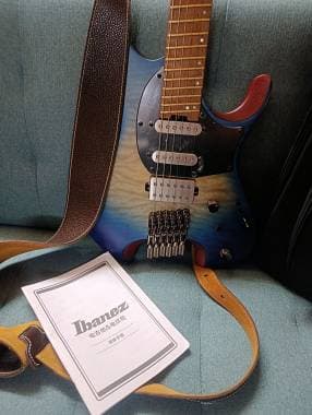 Ibanez Q intonsa scambio headless no strandberg in garanzia