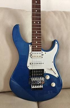 Yamaha Pacifica 621