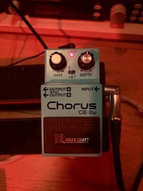 Boss CE-2w