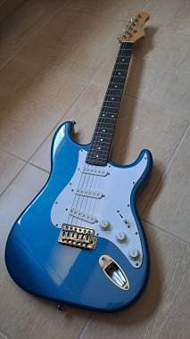 Eko S300 Blue Metallic perfetta con tremolo originale