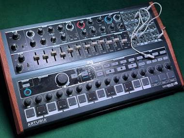 Arturia Minibrute 2S