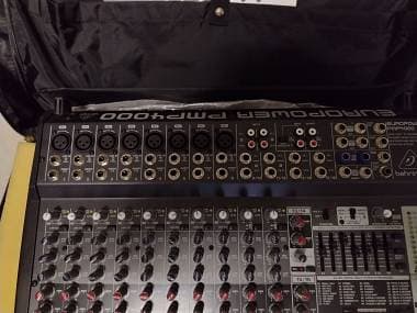 Behringer PMP4000