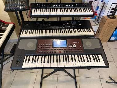 Korg PA 700 TASTIERA ARRANGER 61 TASTI (SPEDIZIONE GRATIS)