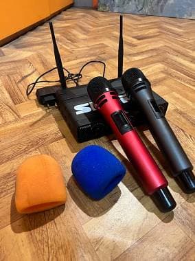 Due Microfoni Wireless Dinamici marca Tonor