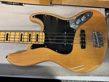 Squier by Fender VINTAGE MODIFIED '70 JAZZ BASS