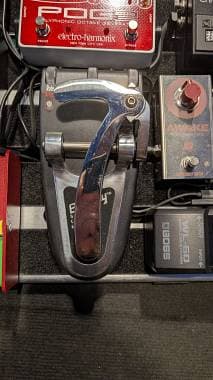 Gamechanger audio Bigsby pedal