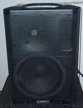 QSC CP 8 monitor con borsa QSC Tote Bag