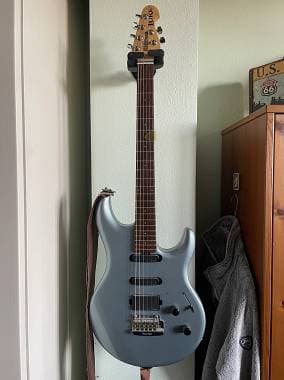Music Man Luke 2 del 1997