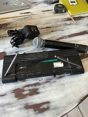 Shure T4V Diversity Receiver Vocal