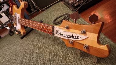 Rickenbacker 4001 c 64