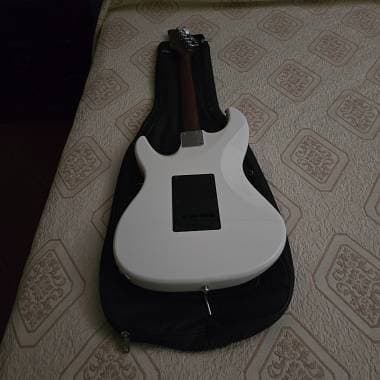 Larry Carlton S7 ANTIQUE WHITE V2
