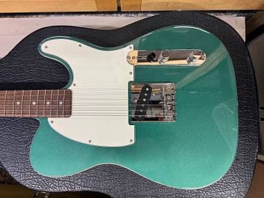 Squier by Fender CLASSIC VIBE LIMITED EDITION CUSTOM ESQUIRE