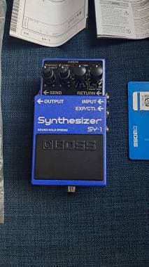 BOSS SY-1 Guitar Synthesizer - Mai usato