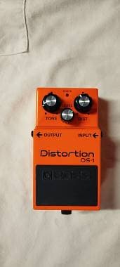 Boss Ds1 - distortion (permuto con Blues Driver BD2)