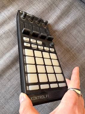Native Instruments TRAKTOR kontrol f1 usb