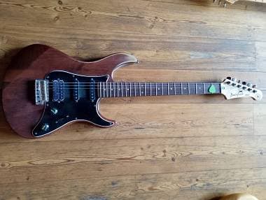 Yamaha Pacifica