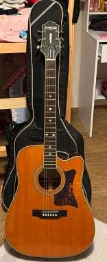 Chitarra Acustica Epiphone masterbilt dr-500 amplificata (scambio con batteria)