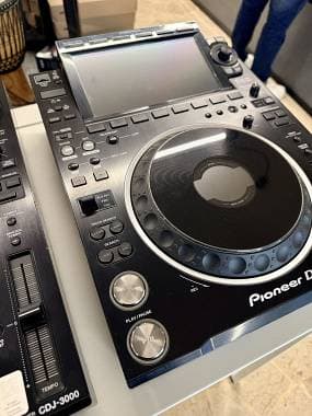Pioneer DJ CDJ-3000 + IMBALLO