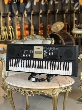 YAMAHA YPT220