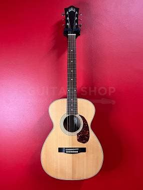 Guild M-240E Natural