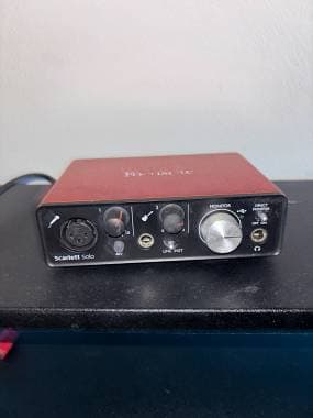 Focusrite Scarlett Solo USB 2 gen