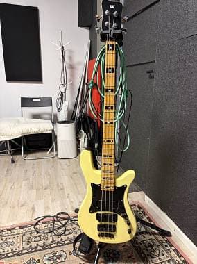 RockBass by Warwick Streamer Adam Clayton