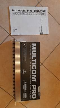 Behringer Multicom pro MDX4400