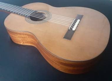 Chitarra classica di liuteria . Valter Rosso