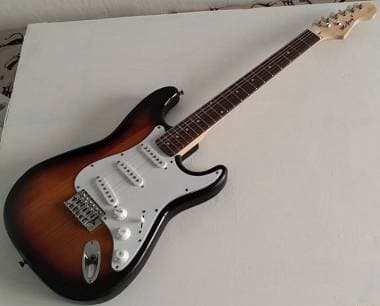 Chitarra Sunburst